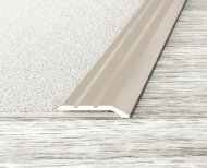 Алюминиевый порог с насечками окантовочный 30 мм Effector A 01-02 Шампань 2,7 м Алюминиевый порог с насечками окантовочный 30 мм Effector A 01-02 Шампань 2,7 м