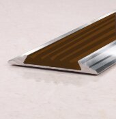Порог одноуровневый с резиновой вставкой ПО-46 серебро глянец - коричневый 2,7 м Порог одноуровневый с резиновой вставкой ПО-46 серебро глянец - коричневый 2,7 м