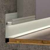 Алюминиевый плинтус теневой с LED подсветкой с экраном ПО-196 серебро матовое 2,7 м