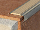 Угловой профиль алюминиевый с противоскользящей резиновой вставкой Евроступень АУ 50 бежевый 2,5 м Угловой профиль алюминиевый с противоскользящей резиновой вставкой Евроступень АУ 50 бежевый 2,5 м