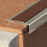 Заказать Угловой профиль алюминиевый с противоскользящей резиновой вставкой Евроступень АУ 50 коричневый 2,5 м Заказать Угловой профиль алюминиевый с противоскользящей резиновой вставкой Евроступень АУ 50 коричневый 2,5 м