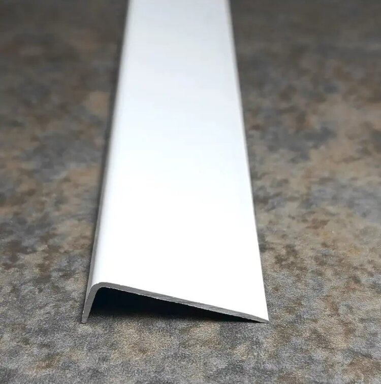 Заказать Алюминиевый уголок 20х40 разнополочный ПБ40х20 белый 2,7м Заказать Алюминиевый уголок 20х40 разнополочный ПБ40х20 белый 2,7м