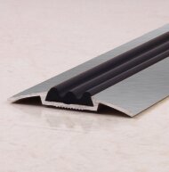 Порог одноуровневый с резиновой вставкой ПО-42 серебро матовое 2,7 м Порог одноуровневый с резиновой вставкой ПО-42 серебро матовое 2,7 м