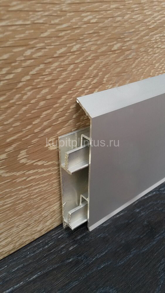 Заказать Напольный плинтус с кабель-каналом алюминиевый ПТ-70 алюминий серебро 3 м Заказать Напольный плинтус с кабель-каналом алюминиевый ПТ-70 алюминий серебро 3 м