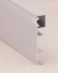 Алюминиевый плинтус напольный с LED подсветкой ПЛС-80 серебро матовое 3 м Алюминиевый плинтус напольный с LED подсветкой ПЛС-80 серебро матовое 3 м