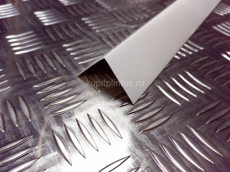 Заказать Пластиковый уголок отделочный 30х30 мм Идеал У30 мнт 001 белый 2.7 м Заказать Пластиковый уголок отделочный 30х30 мм Идеал У30 мнт 001 белый 2.7 м