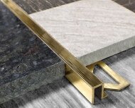 Профиль П-образный закладной 10х10 мм ЛПО-П10х10 латунный браш 2,7 м