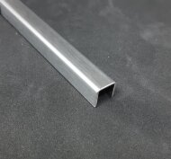 Профиль П-образный из нержавеющей стали 10х10 мм SU105 SGB серебро глянец браш 2,7 м Профиль П-образный из нержавеющей стали 10х10 мм SU105 SGB серебро глянец браш 2,7 м