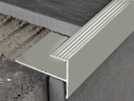 Профиль лестничный F-образный алюминий PV53-02 серебро матовое 2,7 м Профиль лестничный F-образный алюминий PV53-02 серебро матовое 2,7 м