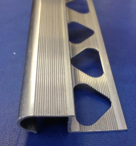 Заказать Алюминиевый профиль для ступеней овальный (ZET OWAL) с рифлением 10 мм PV49-01 полированный 2,7 м 