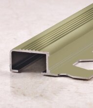 Профиль для ступеней с рифлением П-образный 20х12 мм PV52-09 шампань блестящая 2,7 м Профиль для ступеней с рифлением П-образный 20х12 мм PV52-09 шампань блестящая 2,7 м