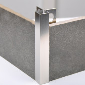 Фигурный профиль из нержавеющей стали для углов 12х12 мм SB020-12H SGB серебро глянец браш 2,7 м