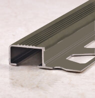 Профиль для ступеней с рифлением П-образный 20х12 мм PV52-08 шампань матовая 2,7 м Профиль для ступеней с рифлением П-образный 20х12 мм PV52-08 шампань матовая 2,7 м