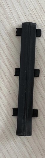 Соединитель металлический для плинтуса ПТ-79/10 М черный муар Соединитель металлический для плинтуса ПТ-79/10 М черный муар