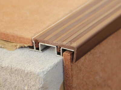 Заказать Профиль закладной с противоскользящей резиновой вставкой Евроступень Z-XL коричневый 2,5 м Заказать Профиль закладной с противоскользящей резиновой вставкой Евроступень Z-XL коричневый 2,5 м