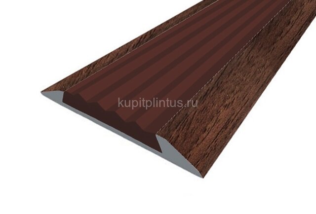 Заказать Порог противоскользящий с коричневой вставкой Д15 КД Орех (декорированный) 2,7 м Заказать Порог противоскользящий с коричневой вставкой Д15 КД Орех (декорированный) 2,7 м