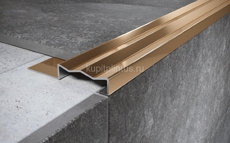 Заказать Стальной порог угловой закладной 35х8 мм FCGF 8 GP золото полированное 2,7 м 