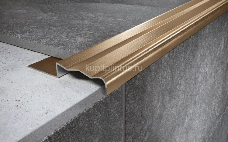 Заказать Стальной порог угловой закладной 35х8 мм FCGR 8 GM золото сатинированное 2,7 м 