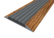 Порог противоскользящий с серой вставкой Д15 КД Дуб деревенский (декорированный) 2,7 м