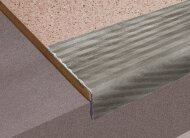 Порог угловой алюминиевый Д16 КД Дуб арктик (декорированный) 2,7 м Порог угловой алюминиевый Д16 КД Дуб арктик (декорированный) 2,7 м