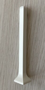 Металлическая фурнитура для плинтуса ПЛ-100 уголок наружный белый муар