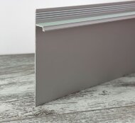 Алюминиевый плинтус теневой под гипсокартон ПТ-1/80 серебро 3м Алюминиевый плинтус теневой под гипсокартон ПТ-1/80 серебро 3м