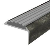 Угловой порог алюминиевый противоскользящий 22х42 мм Д01 КР люкс Черный металлик (серая вставка) 2,7 м Угловой порог алюминиевый противоскользящий 22х42 мм Д01 КР люкс Черный металлик (серая вставка) 2,7 м
