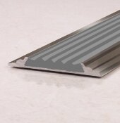 Порог одноуровневый с резиновой вставкой ПО-46 бронза глянец - серый 2,7 м Порог одноуровневый с резиновой вставкой ПО-46 бронза глянец - серый 2,7 м