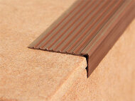 Угловой резиновый профиль противоскользящий Евроступень У-50 коричневый 12 м Угловой резиновый профиль противоскользящий Евроступень У-50 коричневый 12 м
