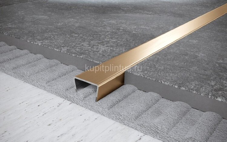 Заказать Стальной П-профиль 8х30 мм FUB 8х30 GS золото сатинированное 2,7 м 